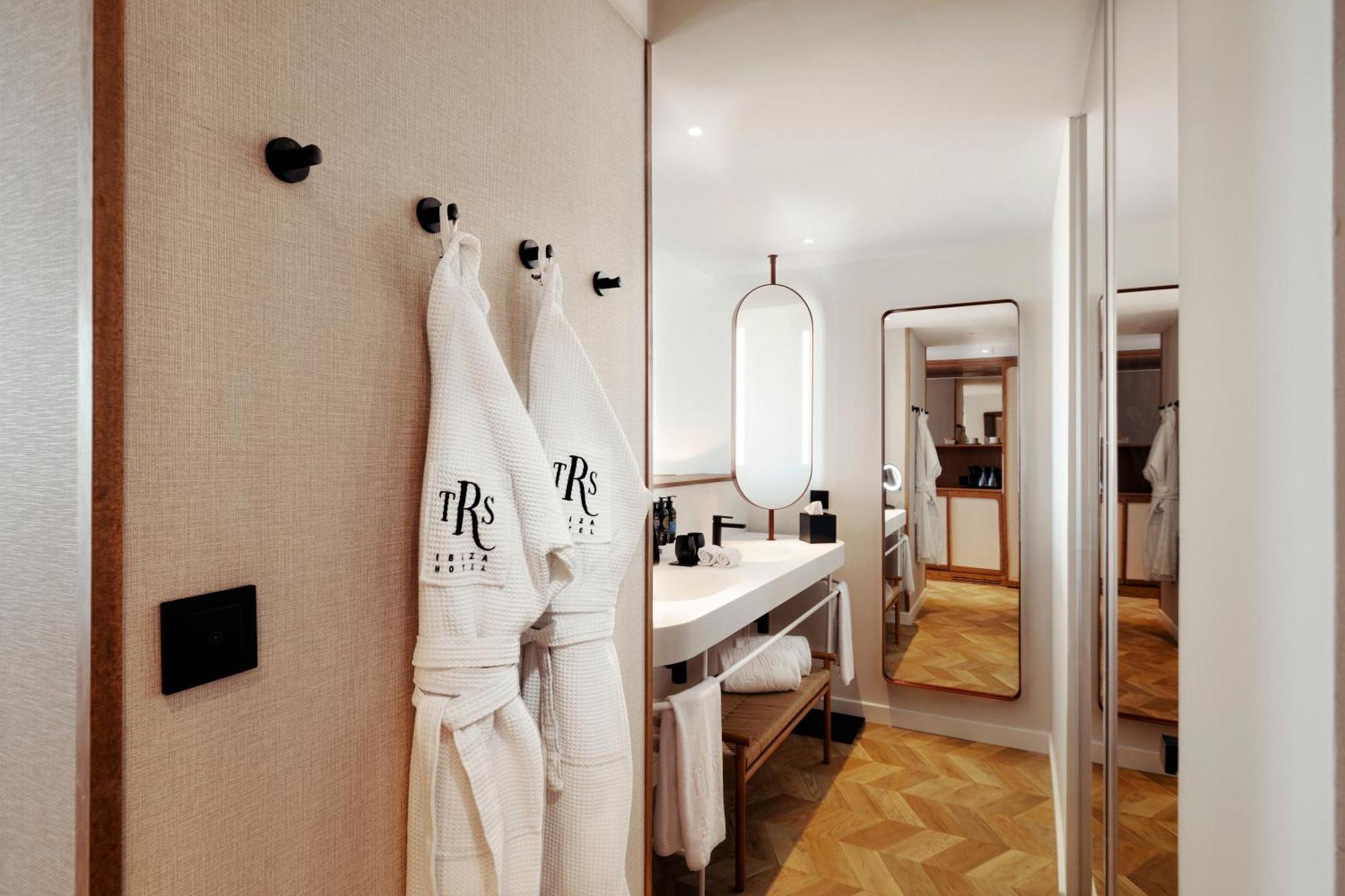 The Signature Level At Trs Ibiza Hotel (Adults Only) سان أنطونيو المظهر الخارجي الصورة